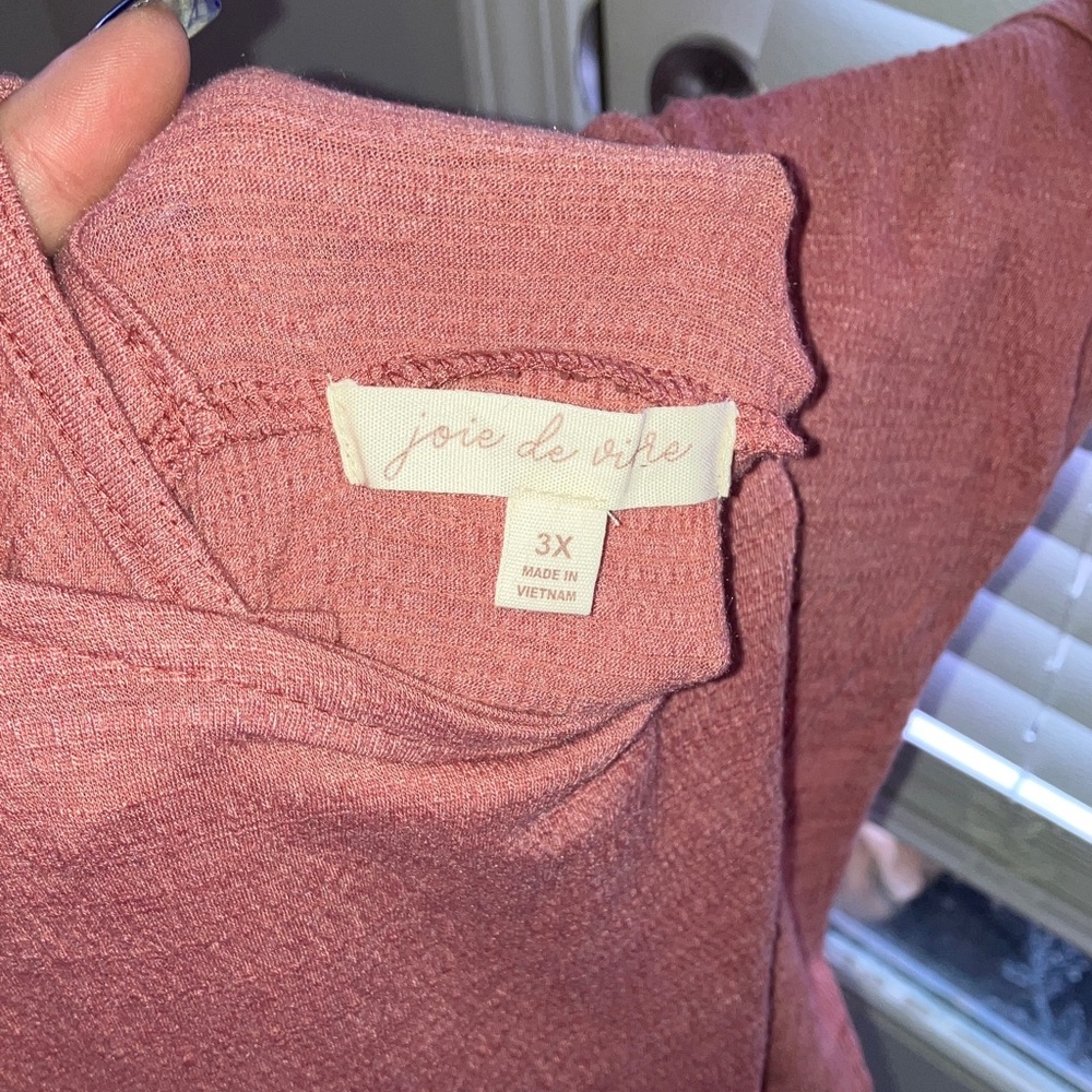 Elegant Button-Shoulder Blouse - Terracotta - Picture 8 of 8